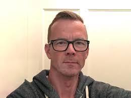 Tim Bergen's Instagram, Twitter & Facebook