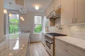 Modern luxury & design intelligent kitchen is a kitchen and bath renovation studio located within the upper west side in manhattan. Alno Renovated An Upper West Side Apartment This Kitchen Renovation Made Great Use Of The Space Int Kitchen Renovation Upper West Side Apartment Alno Kitchen