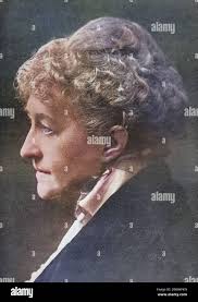 Sarah wood hi-res stock photography and images