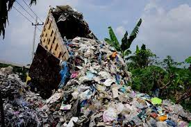 Tujuan kajian ini dijalankan adalah untuk mengenalpasti sistem kutipan sisa pejal di dalam universiti teknologi malaysia (utm), untuk mengenalpasti tahap tentang amalan mengitar. Kirim 150 Kontainer Sampah Plastik Malaysia Tegaskan Tak Bakal Jadi Tempat Pembuangan