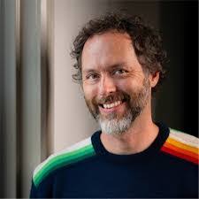 Kerry Sell's Instagram, Twitter & Facebook