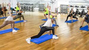 L'espace fitness et forme, quant à lui, s'articule autour d'une salle de cours collectifs avec parquet et d'un plateau de. Espace Pailleron Paris Paris 19 Urban Sports Club