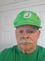 hi! 🙂 i'm color coding my pumpkin patch and i'm needing 1 green pumpkin, 1  yellow, and 2 white pumpkins to finish! the first picture is what it looks  like so far!