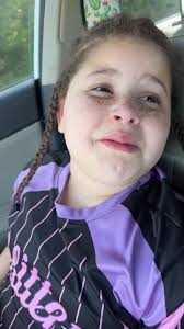 Why does this shit happen to me 😭