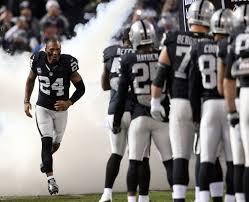 He currently plays for the oakland raiders of the jacqueline woodson attended adelphi university. Raiders Charles Woodson A Finalist For Pro Football Hall Of Fame