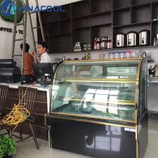 Hệ thống quán cafe, trà sữa lắp đặt tủ trưng bày bánh kem Vinacool