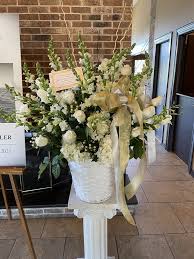 If you want beautiful flowers and an excellent staff to work with, i recommend philips in westmont! Florist Gift Cards Certificates In Clarendon Hills Il Giftrocket
