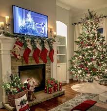 Easy Diy Christmas Mantel Decor Ideas For Your Fireplace Christmas Mantel Decorations Diy Christmas Mantel Christmas Fireplace Decor