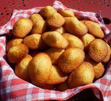 Recette Madeleines Au Yaourt Maison En Video Recette Recette Madeleine Madelaine Recette Recette