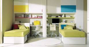 In commercio ce ne tantissime, creazioni di vario genere, capaci di soddisfare tutti i gusti dei più piccoli e, ovviamente, dei genitori. Camerette A Ponte Da Ikea A Conforama Le Novita Per Il 2016 Design Mag