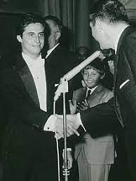 He did several concerts with an interisting orchestra of young italian musicians. Riccardo Muti Wikiwand