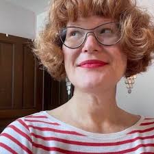 Deborah Creighton's Instagram, Twitter & Facebook