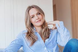 9 watchers 1.3k page views 41 deviations. Alicia Silverstone On Why Diet Is The Cornerstone Of Into The Gloss