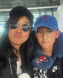 7 Potret Anak Sulung Marcella Zalianty yang Sudah Remaja dan Berpostur  Tinggi