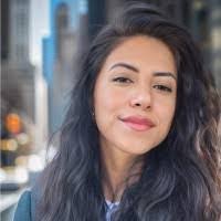 Stephanie Melo's Instagram, Twitter & Facebook