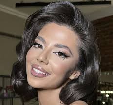 Who can recommend a hair stylist for a wedding in Kansas City?