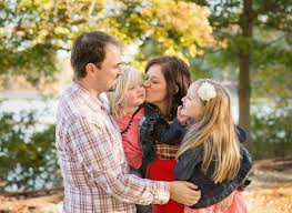 Ibu dan anak adalah upaya dibidang kesehatan yang menyangk ut p elayanan dan pemeliharaan. 10 Cara Mengeratkan Hubungan Ibu Bapa Dan Anak Mak Ayah Boleh Try