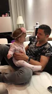 Liviu vârciu are probleme de sănătate. Liviu Varciu Topit DupÄƒ FetiÈ›a Lui Cea MicÄƒ Cum Au Fost SurprinÈ™i Cei Doi Click Mobile
