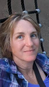 What are some good horror comedy film recommendations?