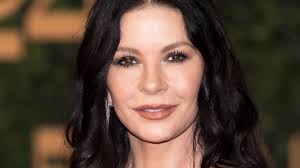 Carys Douglas is a copy and paste of mom Catherine Zeta-Jones in sun-kissed  photo not to be missed