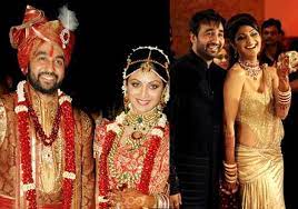 One with kavita kundra and another with actor shilpa shettythen, on 22 november 2009, raj kundra married bollywood actor shilpa shetty and they have two children. Shilpa Shetty Raj Kundra Wedding Album Indiatv News Bollywood News India Tv