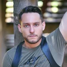 What's with Instagram suddenly promoting bigoted rants to get me to use  threads? Quiero decir que funcionó, me gusta gritarle a los intolerantes,  ¿pero en serio?