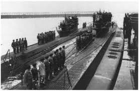 Flight history for easyjet flight u219. U 219 Type Xb Minelayer On The Right The 12 Mineshafts Along The Starboard Side Are Clearly Visible As Black Circles The German Submarines Submarines Boat
