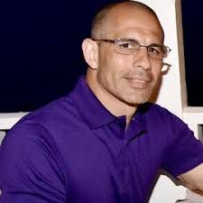 Mr. Aaron Daly Quinlan MD, Psychiatrist