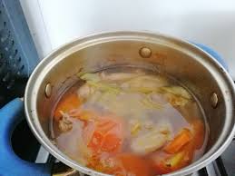 Untuk membuat pure ayam, anda perlu terlebih dahulu memasak ayam hingga matang, lalu mencampurkannya dengan sedikit cairan sebelum menghaluskannya dengan bantuan blender atau food processor. Cara Buat Chicken Stock Untuk Bayi Khalisahazrina Com