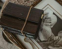 designer women shoulder crocodile bag vegan leather shop the latest collectoin at affordable price tasche mit kette taschen veganes leder