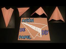 Si quieres crear un papel reciclado casero especial para tus manualidades y proyectos de scrapbooking, queda precioso si añades como materia prima pétalos de flores o restos de hilos. Diy Avion De Papel Como Hacer Avion De Papel Facil Para Bodas Bodas Azulymalva Manualidades En Casa