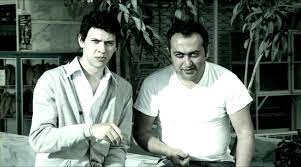 9 eylül üniversitesi tiyatro bölümü mezunu öner. Anarsist Olmasi Onlenen Gencler Bornova Bornova Analiz Sinema Yazilari Fil M Hafizasi