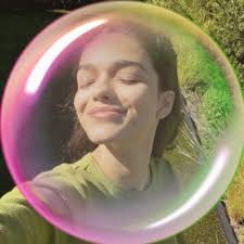 lindsay (@zeglerverse)