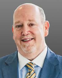 Howard Lipman's Instagram, Twitter & Facebook