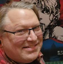 Chisholm's hat wearing style is outrageous