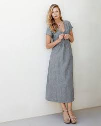 Madingos lino suknelės: 70 ir daugiau geriausių stilistinių sprendimų  nuotraukoje