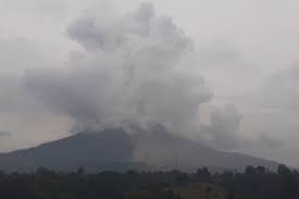 Folge deiner leidenschaft bei ebay! Ketinggian Letusan Gunung Sinabung Mencapai 500 Meter Antara News