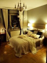 Cute dorm room ideas that you need to transform your dorm room! 40 Cute Romantic Bedroom Ideas For Couples Home Decor Bedroom Couple Bedroom Bedroom Decor Cozy