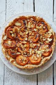 Tarte Aux Abricots Et Aux Amandes Grillees Tarte Aux Abricots Tarte Abricot Amande Abricot
