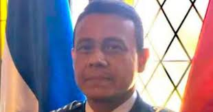 Nombran al comisionado de Policía Osman Díaz como nuevo director del INP