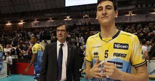 Simone giannelli, director of italy, is happy… continue reading olympics, volleyball: Michieletto Senior Giocare A Porte Chiuse E Penalizzante Sport Trentino