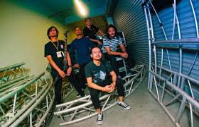 Earth, wind & fire september. Malaysian Band Hujan Release New Lyric Video Feat Ijam Of Restraint Unite Asia