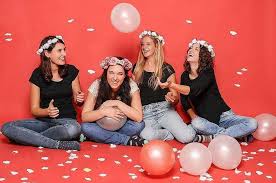 Bride To Be Hen Party Jga Shooting Junggesellinnenabschied Team Bride Braut Fun Fotoshooting Im Fotostudio Mit Bildern Junggesellinnenabschied Fotostudio Fotoshooting
