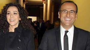 I due si sono sposati a firenze, tra le colline toscane, con una cerimonia ricca di volti noti dello spettacolo, tra cui giorgio panariello e leonardo. Chi E La Moglie Di Carlo Conti Francesca Vaccaro