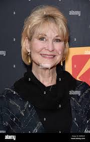 Deedee Thompson's Instagram, Twitter & Facebook