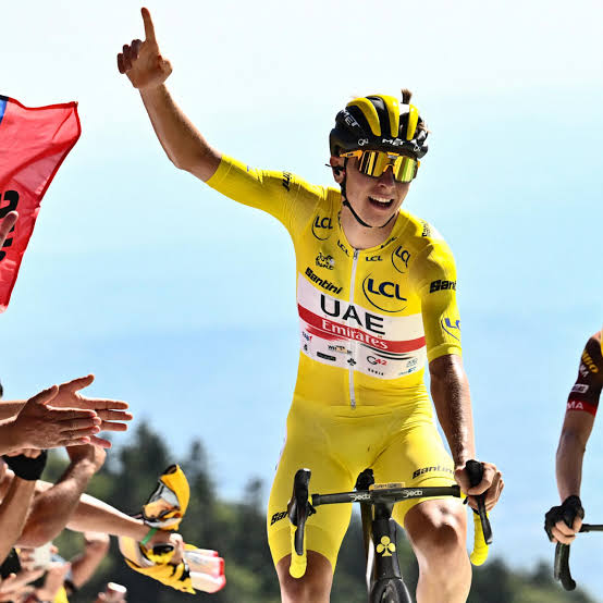 Pogacar wins seventh stage to extend Tour de France lead - France 24