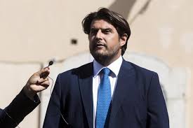Risultati immagini per immagine viceministro stefano buffagni