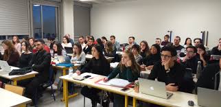 L'apprentissage des deux années de mastère international business passe par la maîtrise du commerce international : Master Eei Parcours Commerce International Et Marketing Export Institut D Etudes Europeennes Universite Paris 8