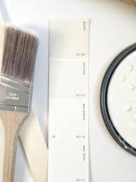 Oxford white is a popular white paint colour from benjamin moore because of its slightly warm, but super neutralized undertones. My White Paint Fail Rooms For Rent Blog