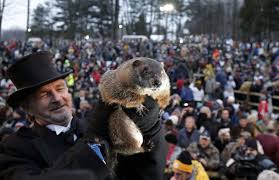 Los que participaban tenían la creencia que si el cielo estaba despejado ese día, el invierno sería largo. Dia De La Marmota 2018 Phil Pronostica Seis Semanas De Invierno Mas